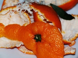 Nie wyrzucajcie skórek z pomarańczy!