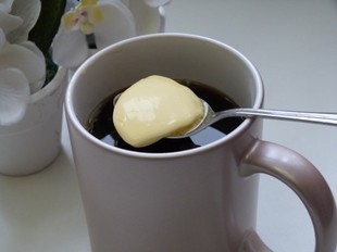 Kawa z masłem - chudnij pół kilo dziennie bez wysiłku! I trać brzuch!