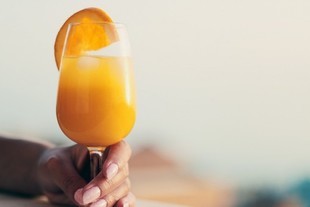 Pijesz rano sok pomarańczowy? Błąd!
