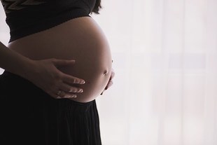 Polskie kobiety nie chcą być matkami zbyt wcześnie