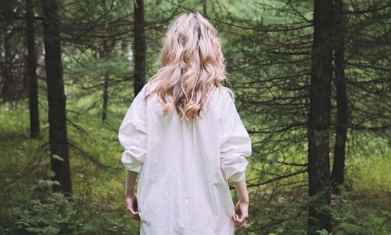 Zostawił ją samą w lesie. "To był w moim życiu przełom"