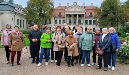 Senior ciekawy świata - wycieczka do Muzeum Zamoyskich w Kozłówce