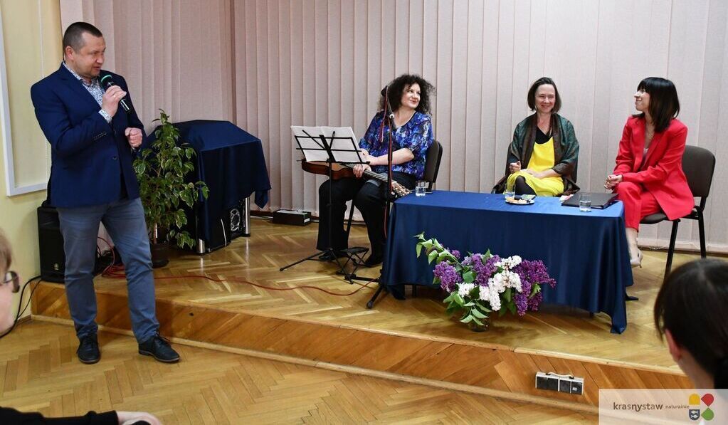 Trzy barwy poezji w MBP Krasnystaw