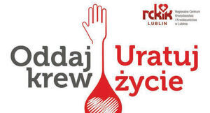 Plakat promujący akcję oddawania krwi z hasłem "Oddaj krew, ratuj życie". Wydarzenie odbędzie się 27 maja 2025 w Puławach, godziny 8:30-13:00. Widoczne są loga organizatorów.