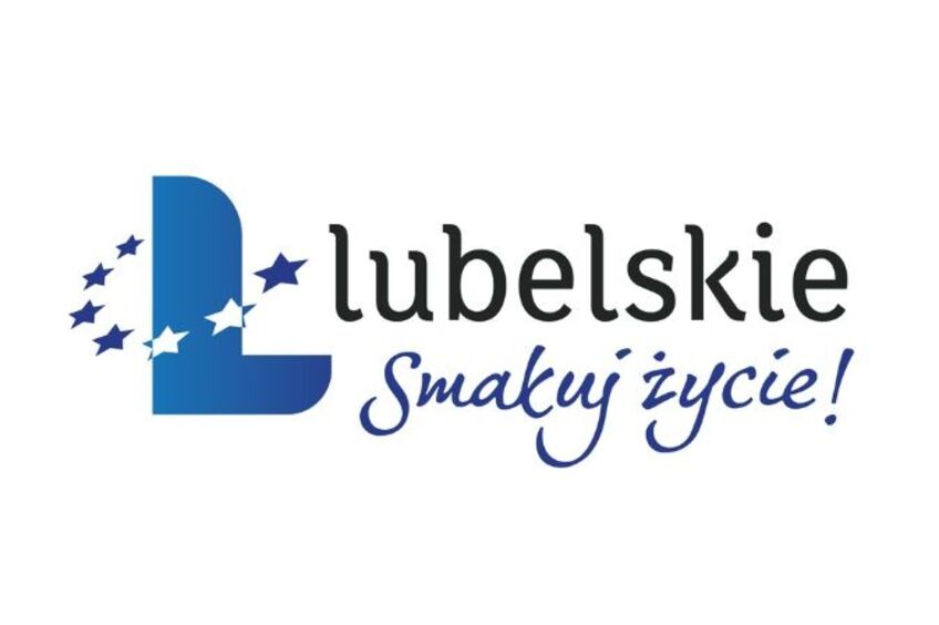 Logo z napisem "Lubelskie" z dużą literą "L", przy której znajdują się gwiazdki, i hasłem "Smakuj życie!" poniżej, w kolorach niebieskim i białym.