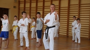  Bezpłatne treningi karate tradycyjnego dla dzieci i młodzieży!