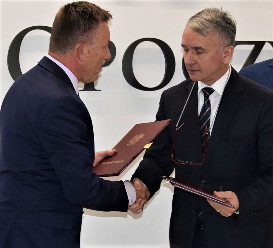 Miliony na drogi
