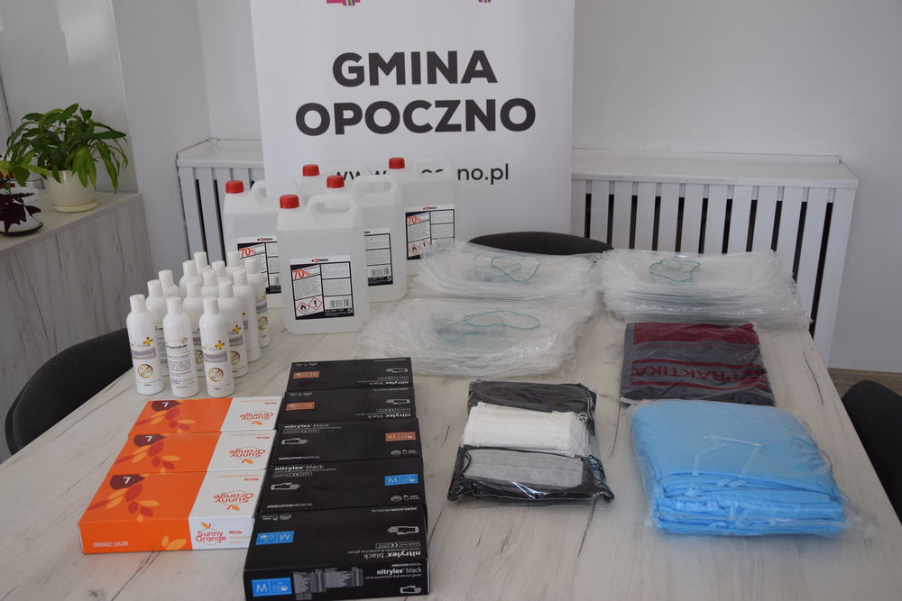 Gmina Opoczno przekazała środki dezynfekcyjne i ochrony osobistej