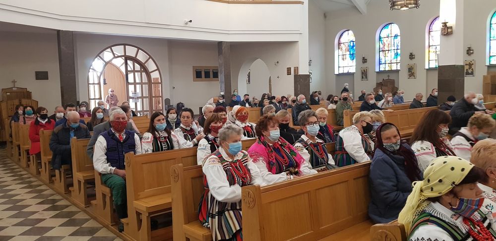 Z zawierzeniem u Matki Bożej