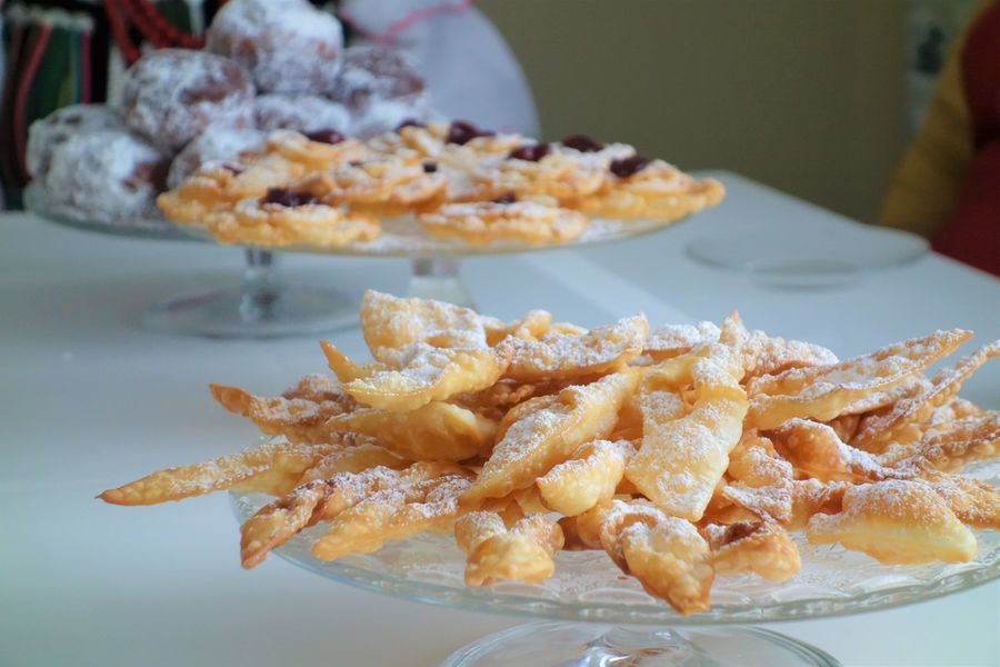 Pączki, faworki, róże!