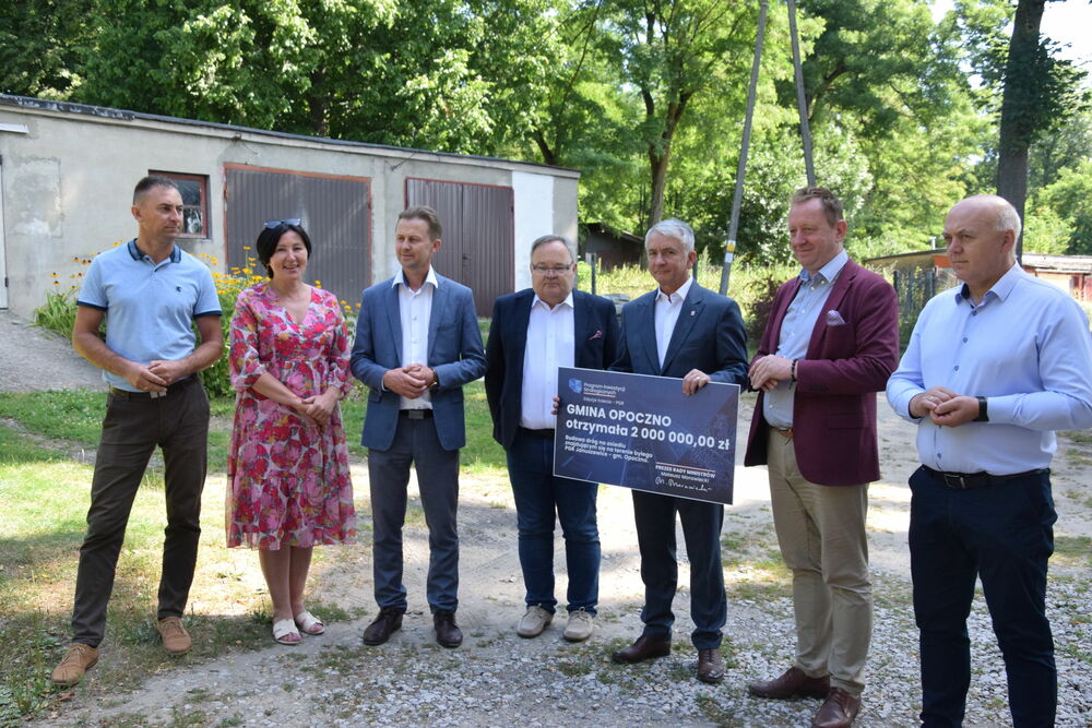 2 miliony złotych na budowę dróg na osiedlu w Januszewicach.