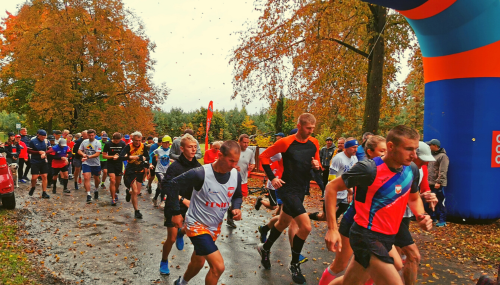 IV Leśna Zadyszka i Feniksowe bieganie po lesie na 10 km 