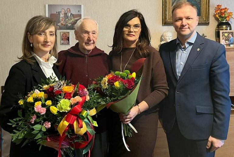 Wizyta u stulatka Mariana Mirowskiego