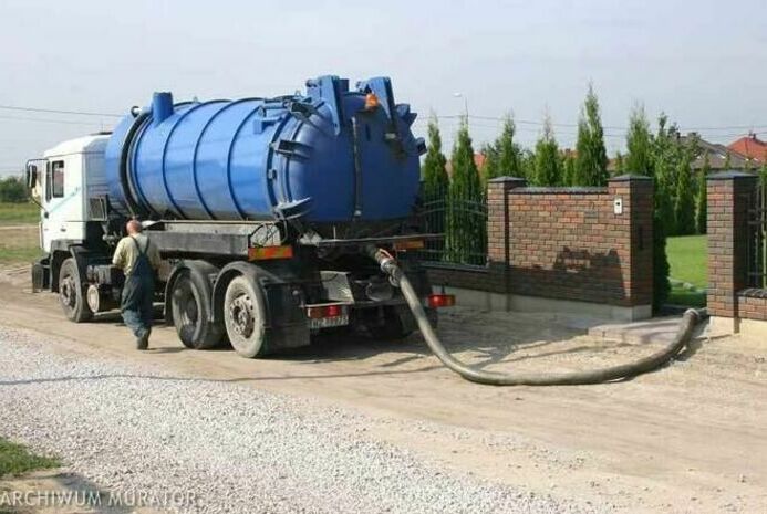 Kontrola zbiorników bezodpływowych (szamb) i  przydomowych oczyszczalni ścieków.