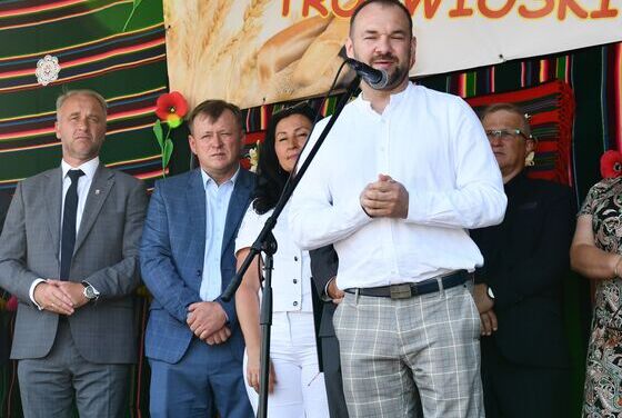 Dożynki Janowa Karwickiego, Adamowa oraz Karwic – Tradycja, Wdzięczność i Wspólne Świętowanie