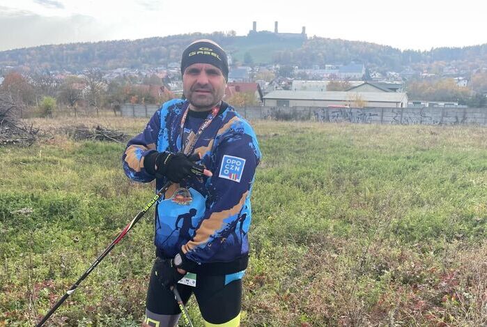 Robert Szulc na Pucharze Polski Nordic Walking w Chęcinach
