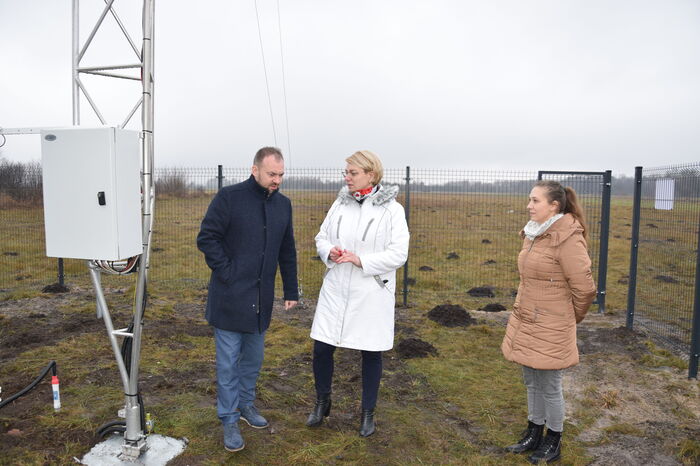 Oficjalny odbiór stacji meteorologicznej.