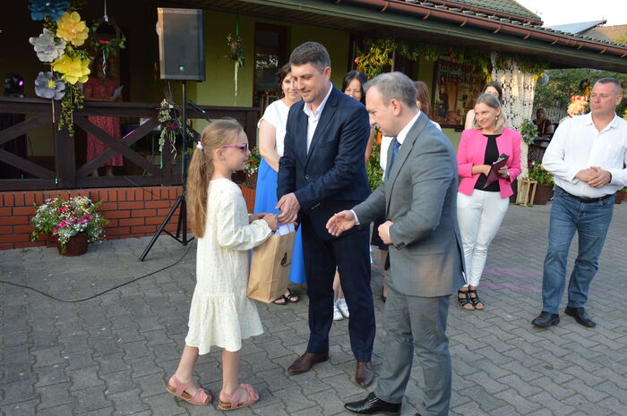 Wianki w Dębie 2025 – tradycja, muzyka i świętojańska magia