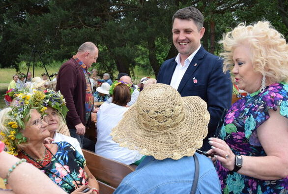 Wieczór Świętojański w Ostrowie – seniorzy celebrowali tradycje