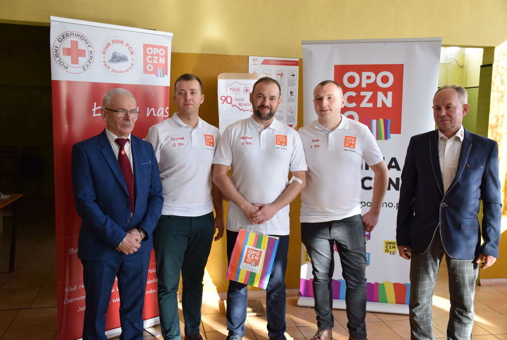 Oddawanie krwi w Idzikowicach - spotkanie honorowych dawców krwi