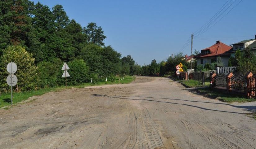 Na zdjęciu remontowana droga