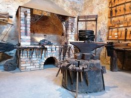 Zdjęcie przedstawia Muzeum Kowalstwa i Muzeum regionalne w Wojciechowie