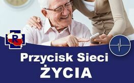 starszy mężczyzna z urządzeniem i napis Przycisk Sieci Życia 