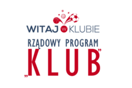 Logo rządowego programu "Klub" z napisem "Witaj w klubie" oraz grafiką piłki nożnej i kwiatów na białym tle.