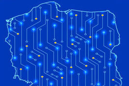 Graficzna reprezentacja Polski zintegrowana z obrazem płytki drukowanej, na niebieskim tle, symbolizująca technologię i innowacje.