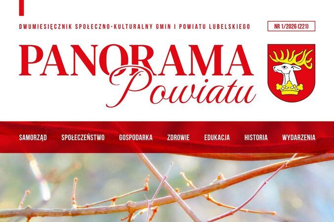 Okładka dwumiesięcznika "Panorama Powiatu" przedstawia małą sikorkę siedzącą na gałęzi. W tle rozmyte kolory natury. Nagłówek czasopisma jest czerwony z rysunkiem herbu powiatu w prawym górnym rogu.