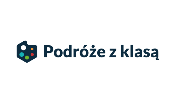 Logo "Podróże z klasą" z kolorowym znakiem przypominającym tarczę z kropkami oraz napisem.