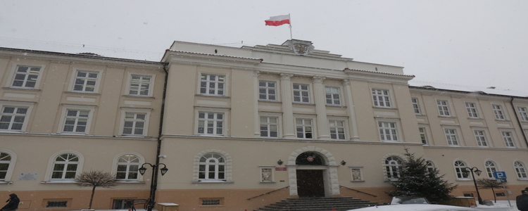 Puławski Uniwersytet Trzeciego Wieku został uhonorowany dyplomem wyróżnionego w Konkursie „Organizacja Pozarządowa 2016” tym, którzy czynią dobro…..