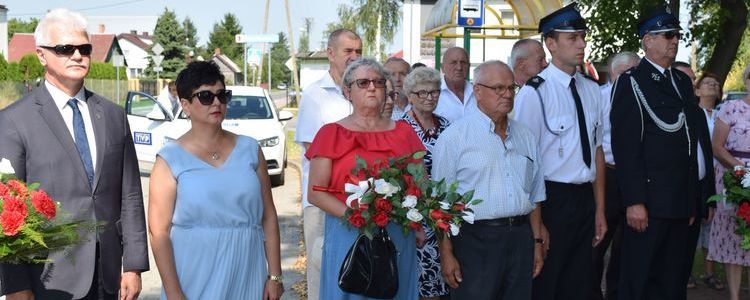 Upamiętnienie ofiar bombardowania w Gołębiu