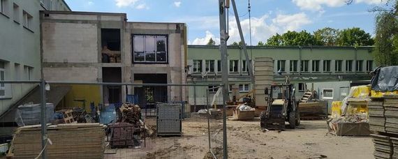 Postępują prace przy rozbudowie Zespołu Szkół nr 2 w Puławach