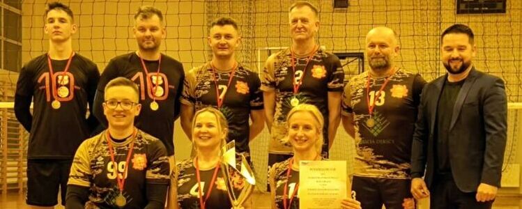 Pierwsze miejsce dla drużyny siatkarskiej Starostwa Powiatowego w Puławach!