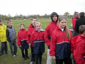 MISTRZOSTWA POWIATU OSTROWSKIEGO   W SZTAFETOWYCH BIEGACH PRZEŁAJOWYCH  ODOLANÓW  18.10.2010