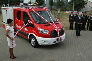 W Głogowej świętowano z okazji zakończenia żniw i przekazania nowego samochodu dla OSP