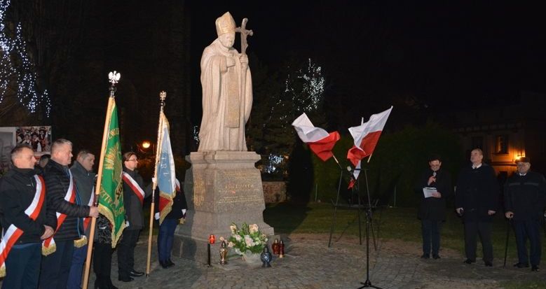 Obchody 39. rocznicy wprowadzenia stanu wojennego w Polsce