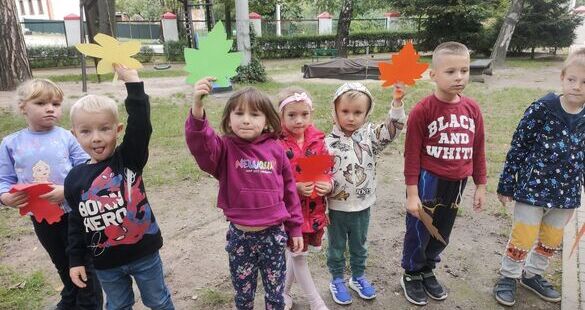 POWITANIE JESIENI W PUBLICZNYM PRZEDSZKOLU NR 4 IM. PSZCZÓŁKI MAI W STRZEGOMIU