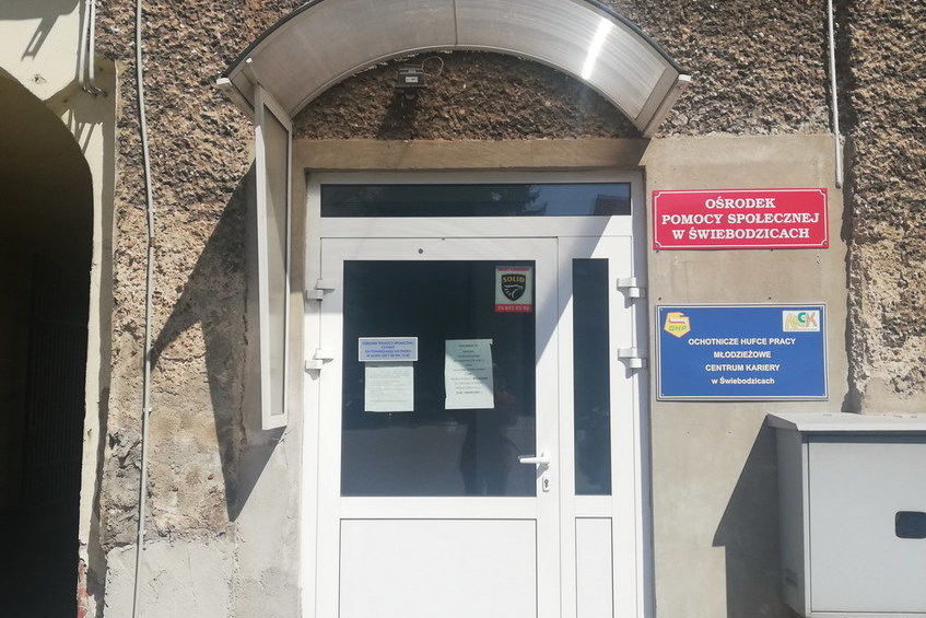 Zdjęcie Drzwi Siedziby Miejskiej Komisji Rozwiązywania Problemów alkoholowych