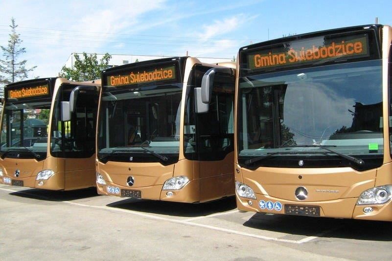 Trzy autobusy
