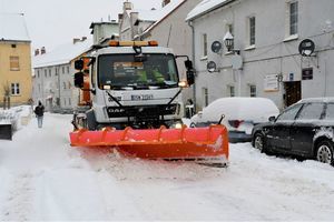 Odśnieżarka odśnieżająca ulicę  Krasickiego.