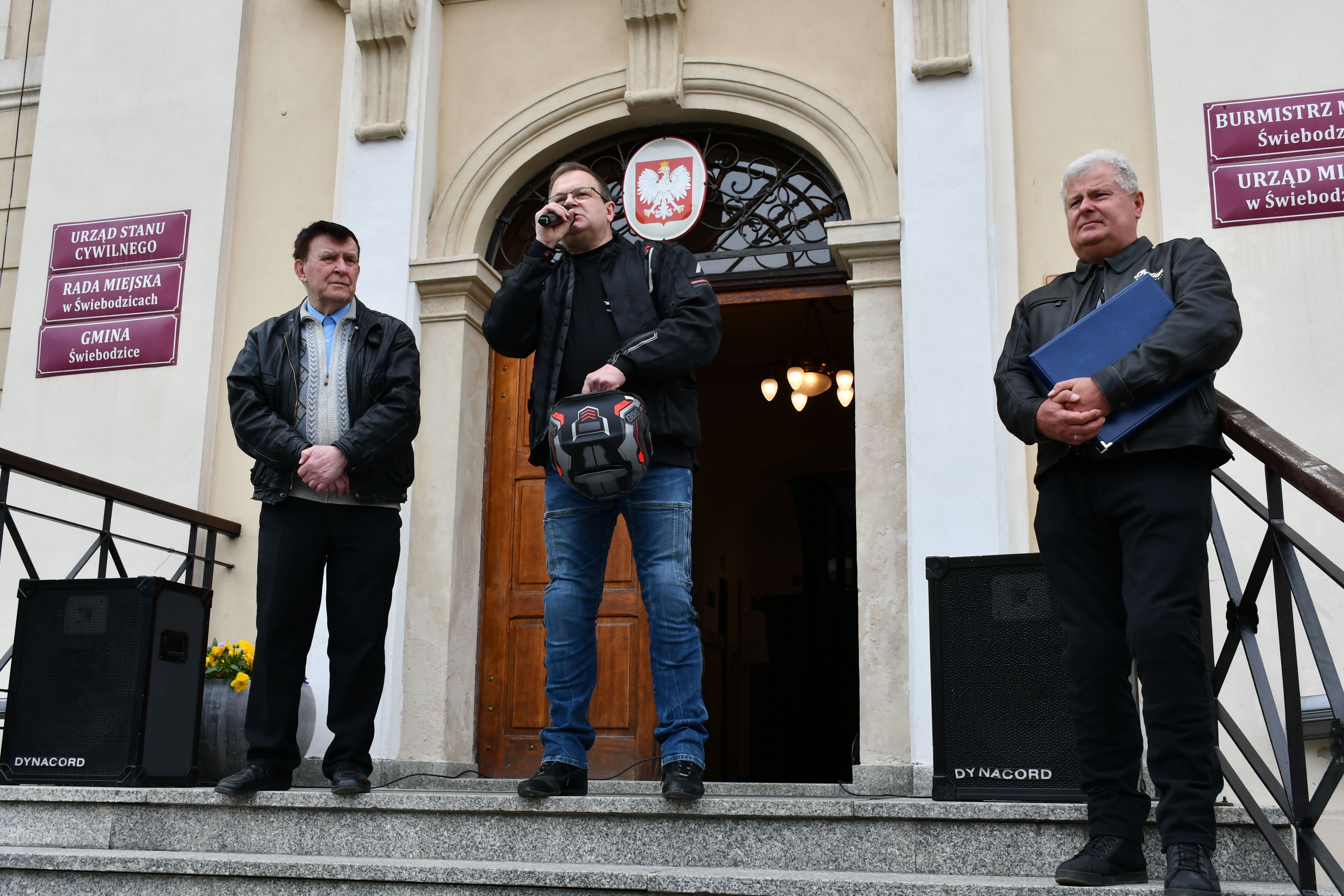 Uczestnicy X Jubileuszowego Zlotu Motocykli w Świebodzicach.