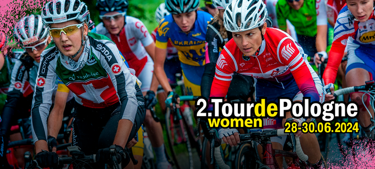 Grupa kolarzy w kaskach i sportowych strojach intensywnie pedałuje podczas wyścigu. Na pierwszym planie kobieta w czerwono-białym ubiorze. Logo "2. Tour de Pologne women 28-30.06.2024".