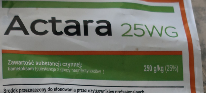 Opakowanie leku Actanotrix w tabletkach, z przodu widoczne informacje o składzie, dawce i ostrzeżenia, na białym tle.