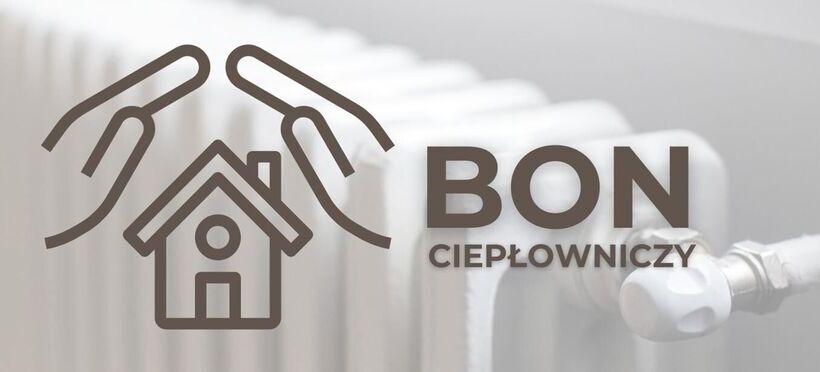 Grafika przedstawia stylizowany dom z dachem wśród dwóch dłoni, symbolizujących ochronę, na tle grzejnika. Obok widnieje napis "BON CIEPŁOWNICZY". Całość utrzymana w stonowanej kolorystyce.