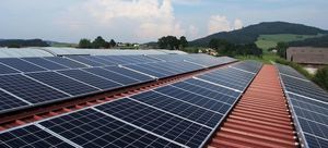 Instalacja kolektorów słonecznych i paneli fotowoltaicznych na budynkach mieszkalnych na terenie gminy Wojciechów