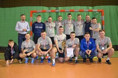 Zawodnicy z medalami