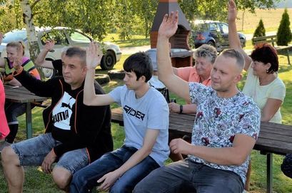 Mieszkańcy Pożarzyska podczas zebrania wiejskiego w sprawie funduszu sołeckiego. 