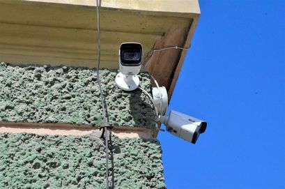 Kamera monitoringu przy budynku UM w Żarowie
